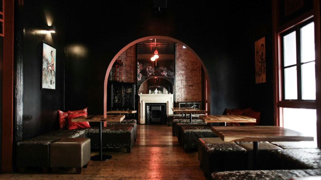 How Long Black Walnut Tables Last