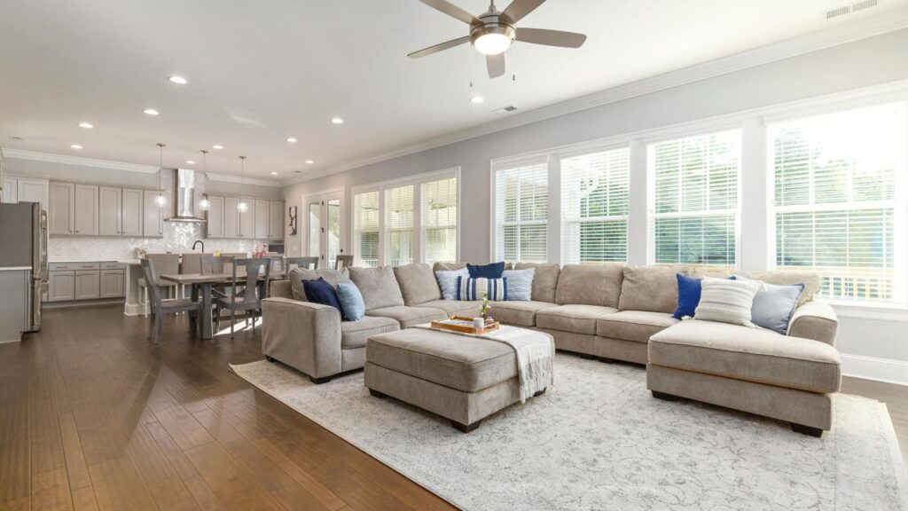 How to Clean and Maintain a Divanitala Sofa