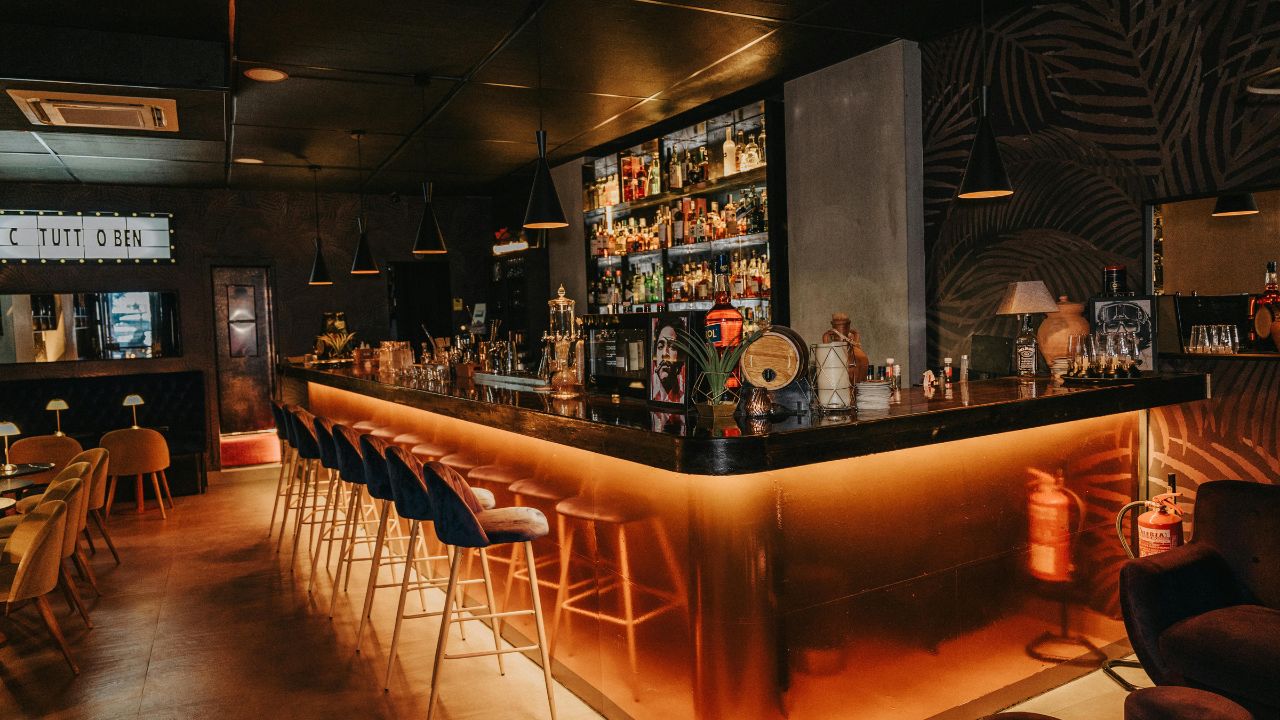 What Is High Top Seating