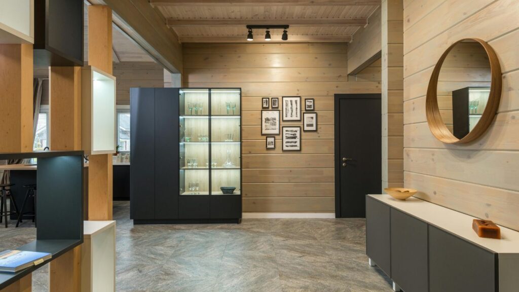 The Aesthetic Appeal of Mirrors in Modern Interiors