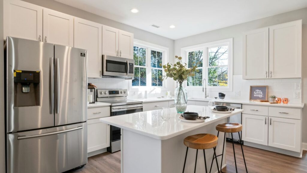 The Rising Popularity of Staron Dazzling White