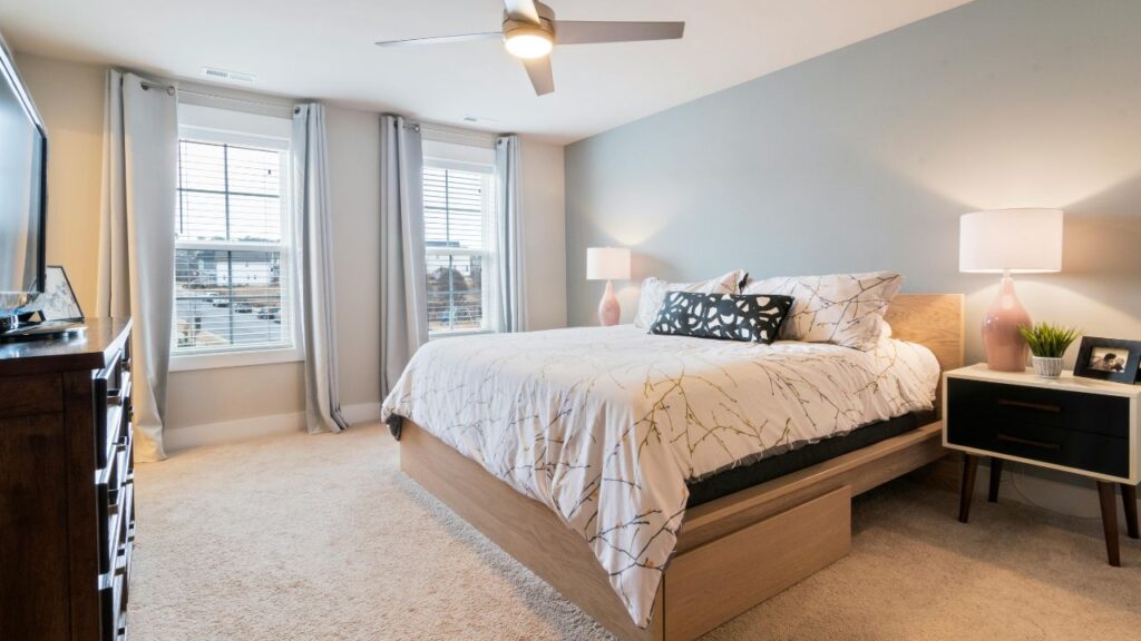 Queen Size Wall Bed vs Traditional Bed: A Real Comparison