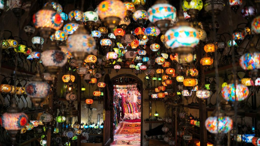 Dining Room — Unexpected Elegance on the Sideboard