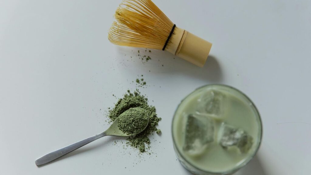 Matcha Caffeine vs Coffee: Understanding the Difference