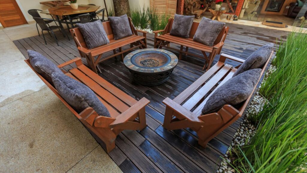 7. Top Barrel Table Brands: Features & Prices (2026)