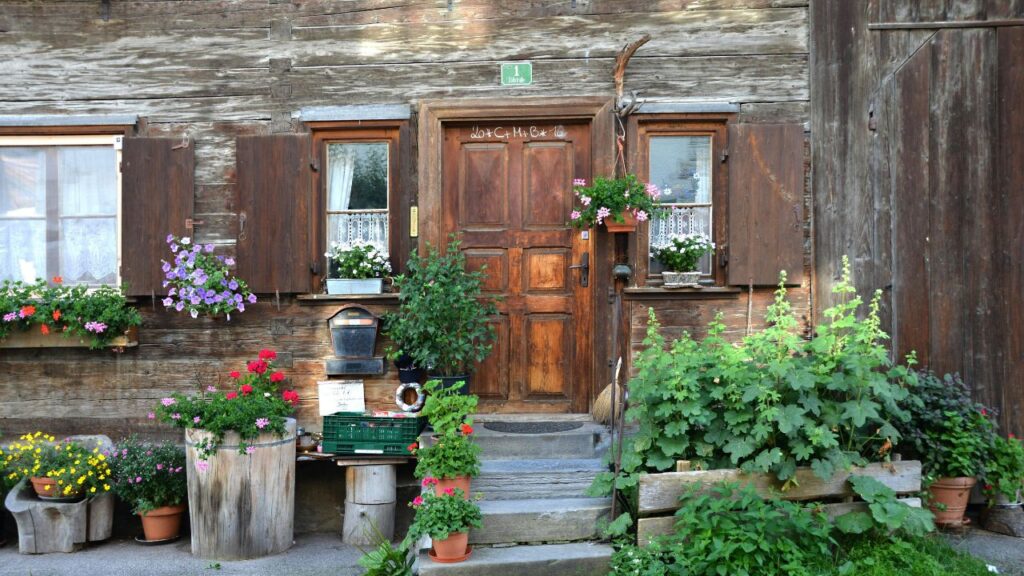 Key Design Elements That Transform Any Porch View Home