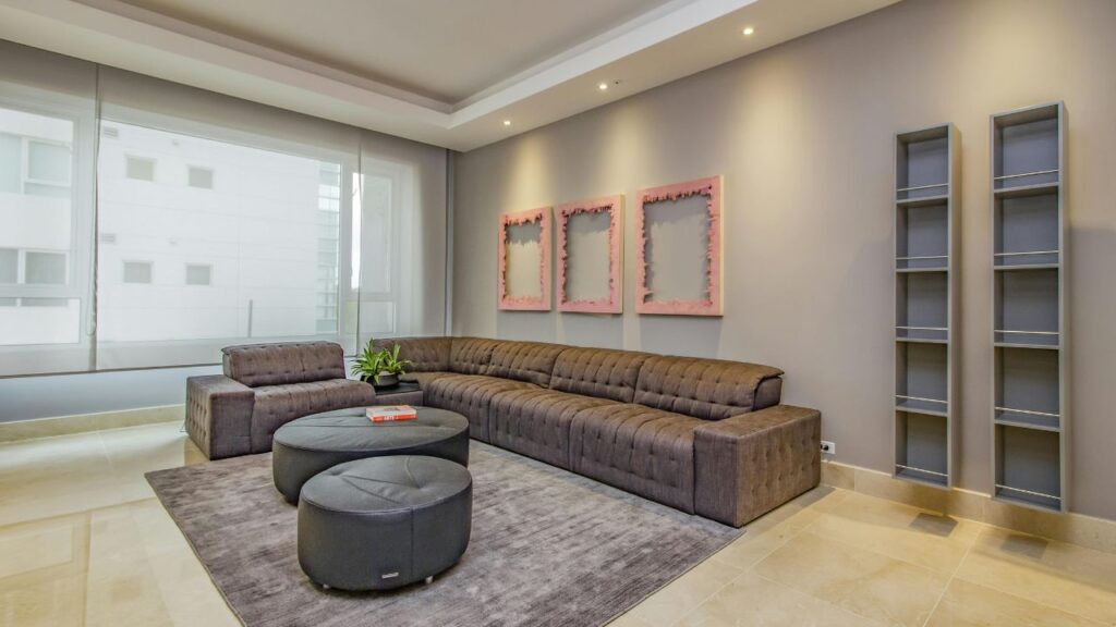 Common Mistakes to Avoid When Closing Window Blinds