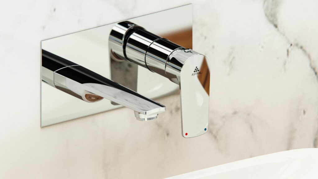 Key Renovation Stages: Small vs. Large Bathrooms