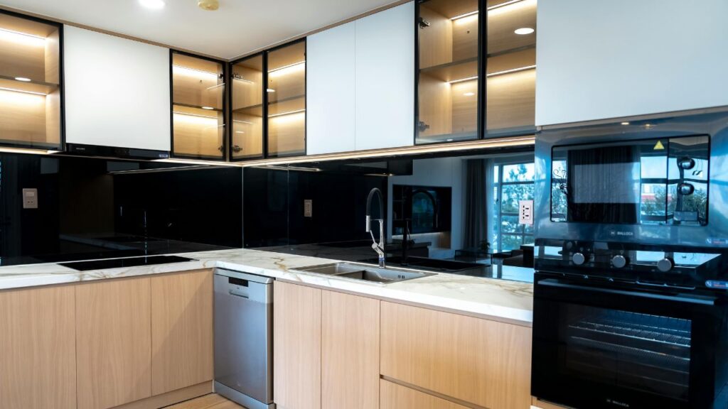 Smart Design Ideas for Modern Walnut Kitchens: