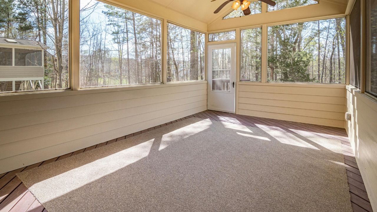 Nylon Rugs vs Polyester