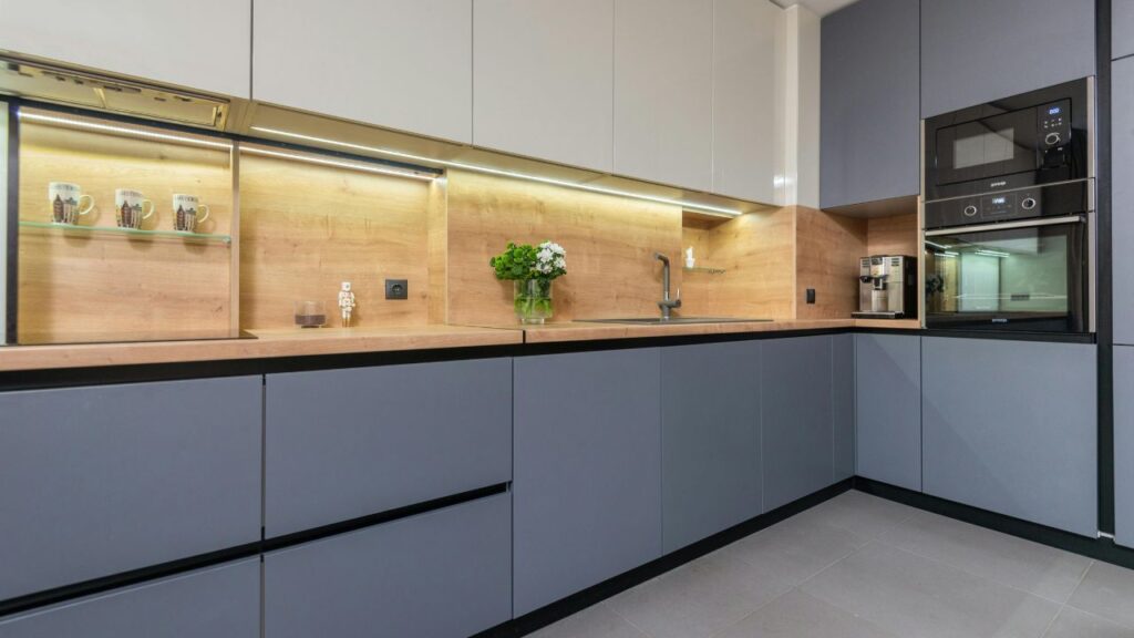 Walnut Shaker Cabinets: Classic Style Meets Modern Material