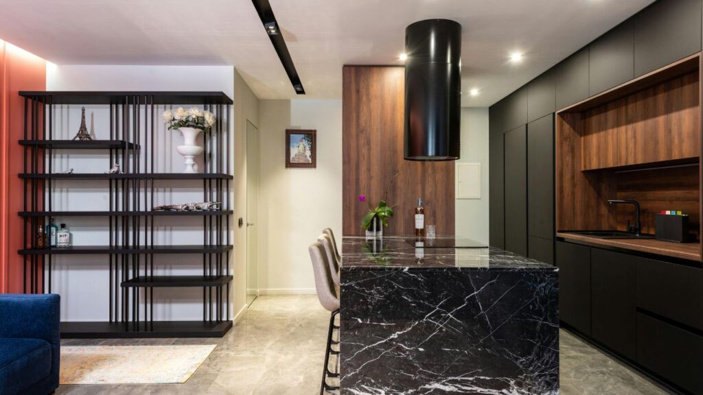 Advantages of Rich-Colored Marble Kitchens