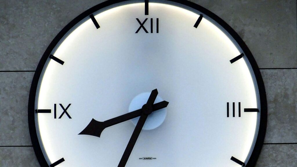 Minimalist Designs for Clean Spaces: