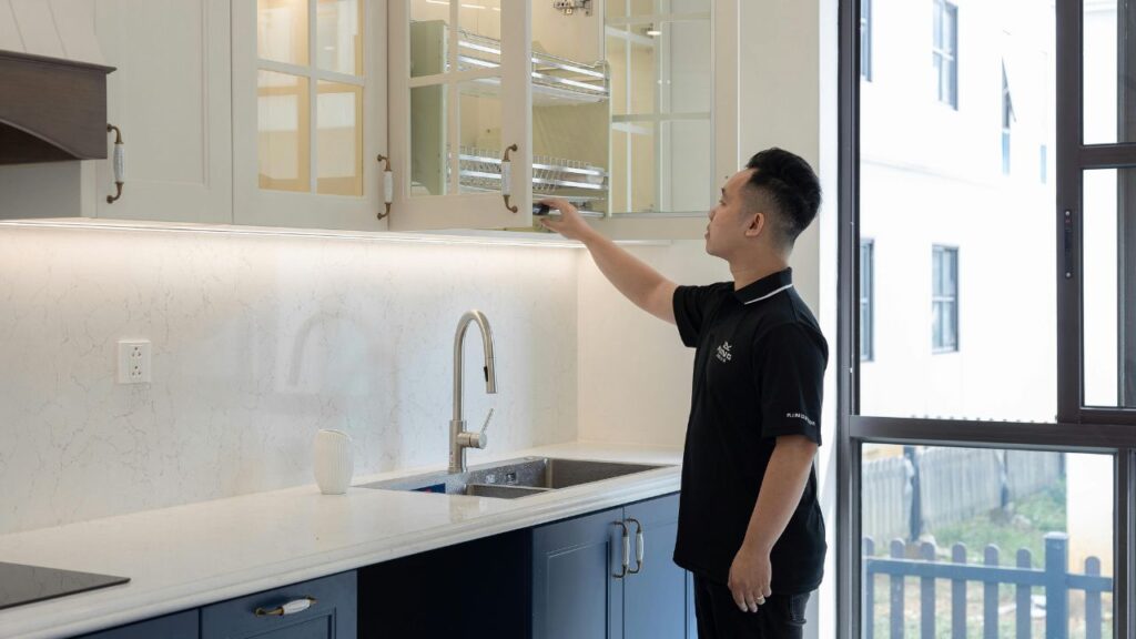 What Makes Walnut a Popular Cabinet Wood?