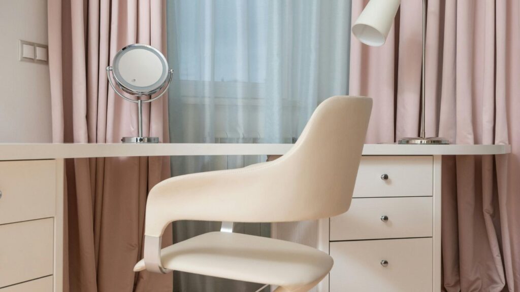 Makeup Artist Chairs