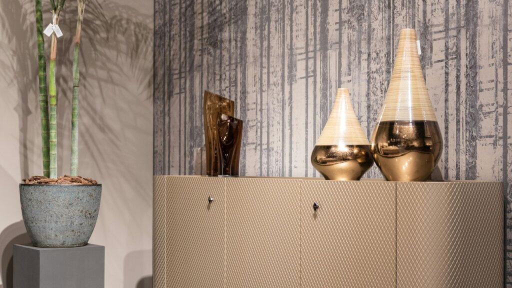 What Makes Pearl Ceramic Stand Out