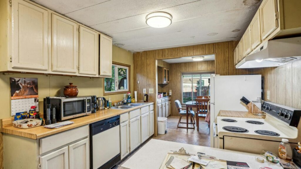 How Deep Are Kitchen Base Cabinets