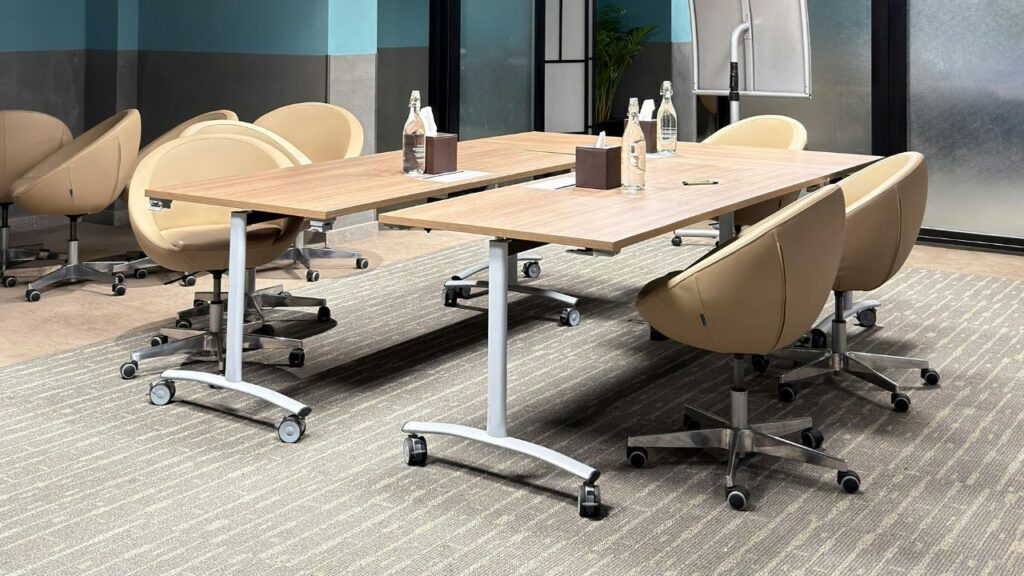 Why Rolling Dining Chairs Are Gaining Popularity